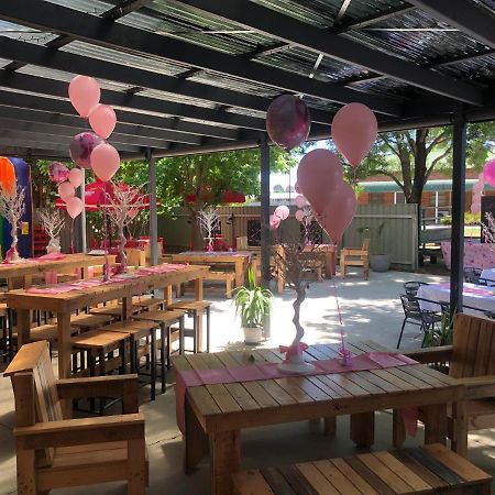 Riverina Hotel Holbrook Dış mekan fotoğraf