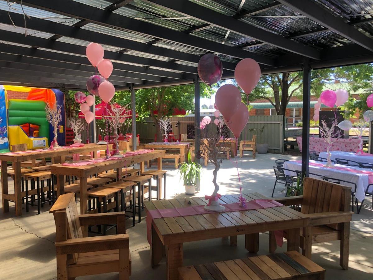 Riverina Hotel Holbrook Dış mekan fotoğraf